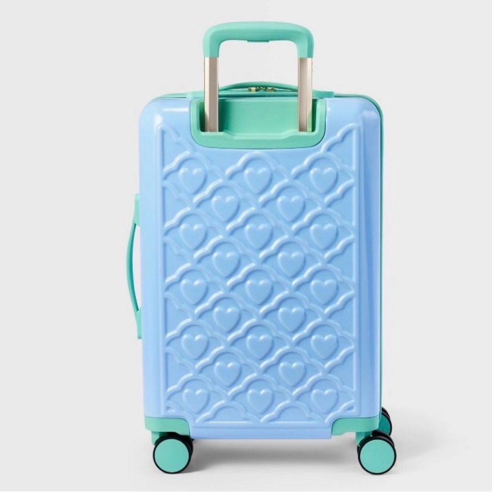 NWT Roller Rabbit x Target Blue Embossed Hearts Spinner Carryon Suitcase.🩵🩵🩵 - Picture 3 of 7